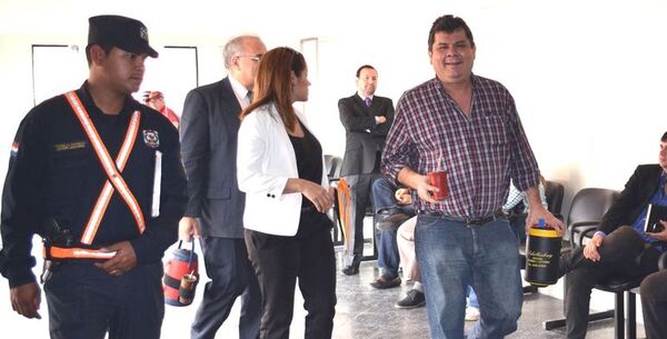 Condenan al exintendente de Arroyos y Esteros por lesión de confianza - El Independiente