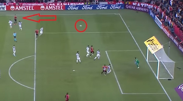 Cuello marca golazo “teledirigido” en la Libertadores - La Prensa Futbolera