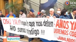 Diario HOY | Jubilados de COPACO se manifiestan para reclamar pagos pendientes