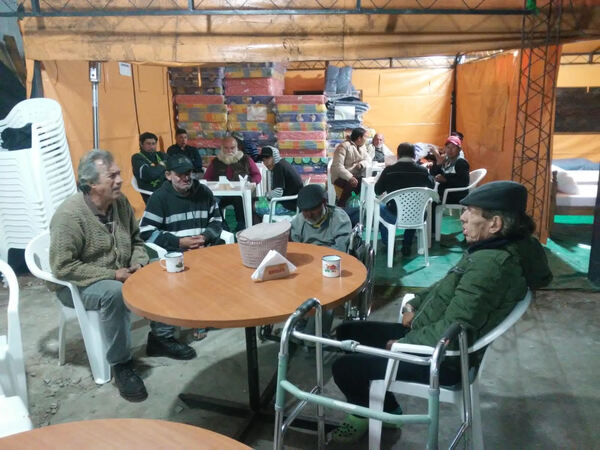 Brindan albergue de protección ante bajas temperaturas