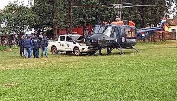 Crónica / ¡Inédito! Patrullera acopla a helicóptero para que pueda despegar