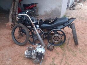 Detienen a presunto ladrón que vendió por parte motocicleta de un docente - Nacionales - ABC Color