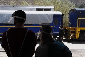 Bloquean vía férrea a Machu Picchu para que se autoricen más buses en ruta - MarketData