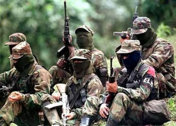 Diario HOY | Detienen a ocho personas en Ecuador por reclutar gente para "grupos guerrilleros"