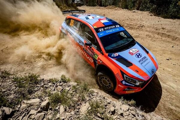 Zaldívar debuta en Portugal con Hyundai