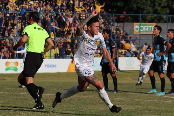 División Intermedia: Los visitantes vuelven a dar la nota - Fútbol de Ascenso de Paraguay - ABC Color