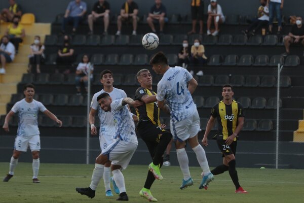 José Ariel Núñez, el jugador de Guaraní que se recibió de director técnico