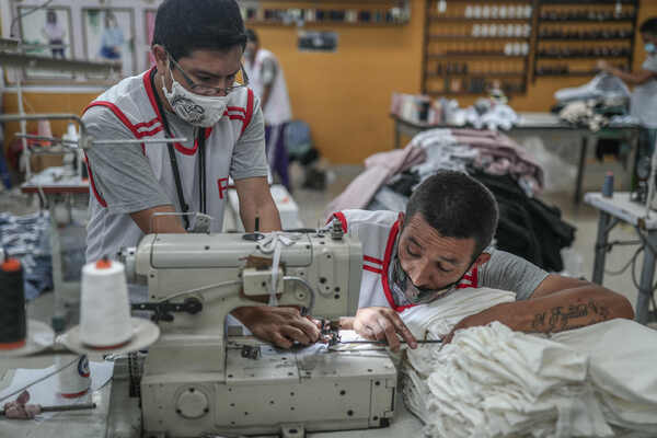 Perú declara en emergencia al sector textil y de confecciones - MarketData