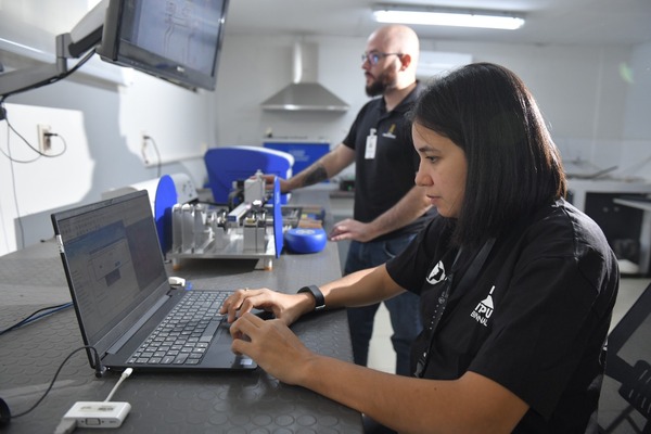 Parque Tecnológico Itaipu desarrolla herramientas para el sector industrial y eléctrico - .::Agencia IP::.