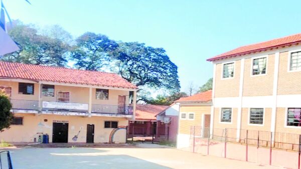 Once alumnos intoxicados con gas pimienta en colegio