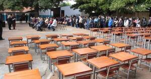 La Nación / Con recursos del Fonacide, dotan de nuevos mobiliarios a instituciones educativas de Asunción
