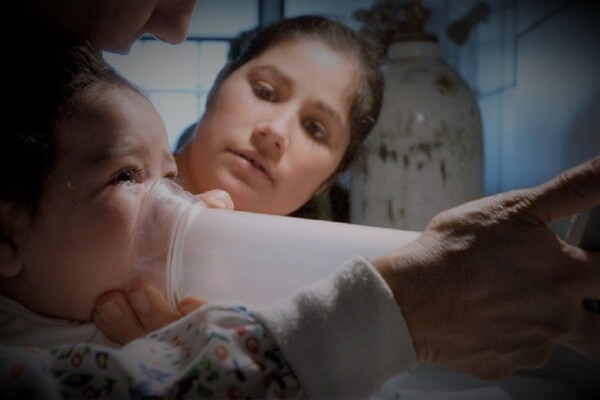 Diario HOY | El frío está "pegando" con todo a niños pequeños: abundan cuadros de bronquiolitis