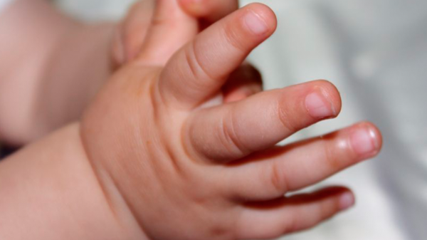 Niña asesinada a golpes: padrastro y madre ya están en prisión
