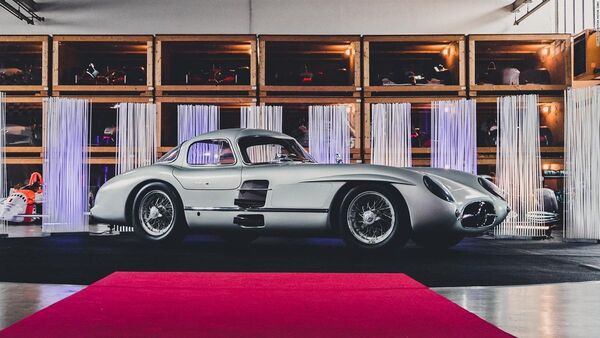Un Mercedes de 1955 se convierte en el auto más caro de la historia