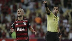 Tormenta en un Flamengo al borde de la zona de descenso