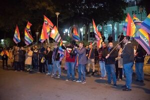 Comunidad LGTBI+ exige cumplimiento de derechos a identidad de género y matrimonio igualitario - Nacionales - ABC Color