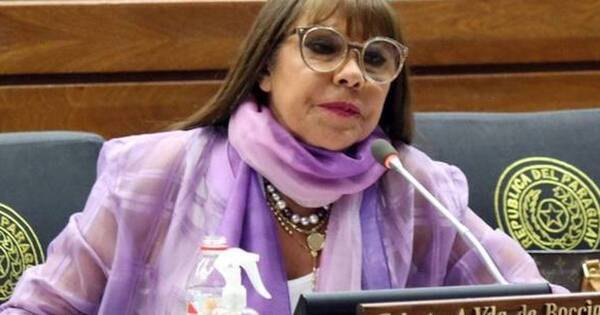 La Nación / Aguardan desafuero de Amarilla al admitirse querella por calumnia