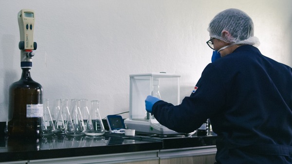 Proyecto Ambitec habilitó el primer laboratorio para el análisis del agua en Yguazú - Paraguay Informa
