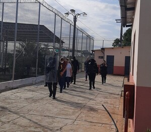 Otorgan prisión domiciliaria a directora y docentes de colegio de Lambaré
