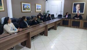 Afirman que por burocracia se retrasa provisión de merienda escolar - ABC en el Este - ABC Color
