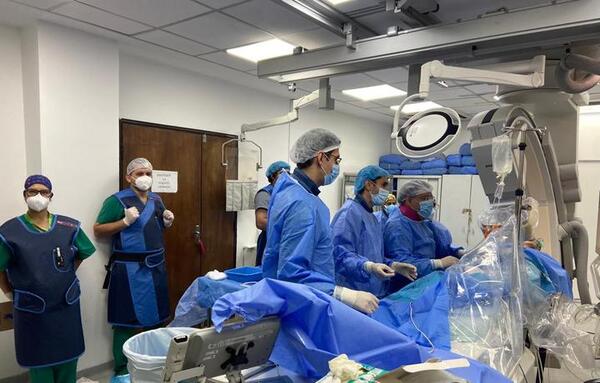 Hospital de Clínicas llevó a cabo inédito procedimiento