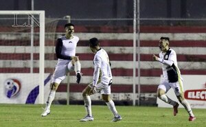 Por la cabeza de Ocampos, Tacuary festeja sobre la hora en el clásico de Barrio Jara