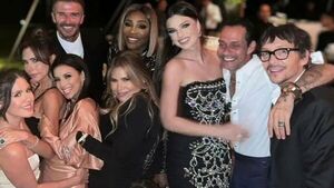 Foto de Nadia y Marc con Victoria Beckham causa furor