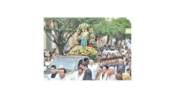 Salesianos se preparan para la fiesta de María Auxiliadora