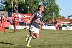 San Lorenzo triunfa y ya le pisa los talones a los líderes