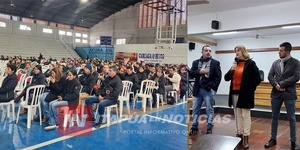 PRESENTARON TRABAJO EN ESCUELAS ANTE ASAMBLEA DOCENTE
