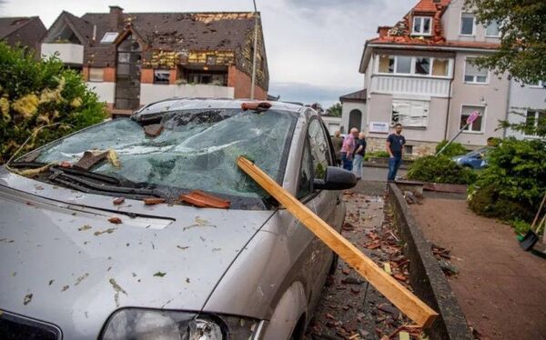 Un tornado deja casi 40 heridos en el oeste de Alemania, varios graves