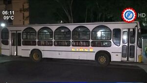 Pasajero muere tras caer de un colectivo en San Lorenzo