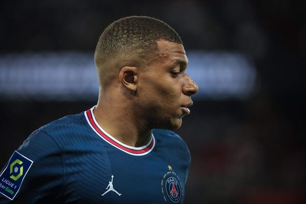 Kylian Mbappé rechazó el Real Madrid y continúa en el París Saint-Germain - Fútbol Internacional - ABC Color