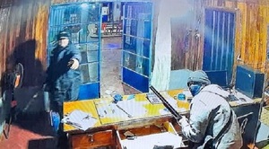 Asaltan estación de servicios y matan al encargado