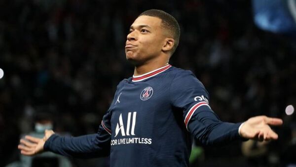 Mbappé se queda en el PSG, según L Équipe