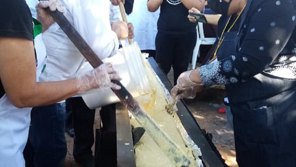 Paraguarí buscará romper el récord de la sopa paraguaya más larga 