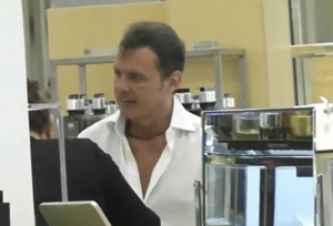Luis Miguel reaparece en centro comercial de Miami y su aspecto sorprende - SNT