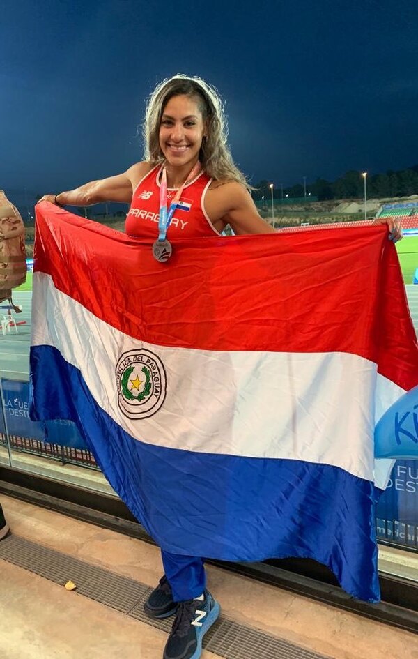 Camila Pirelli logra la medalla de plata en el Iberoamericano de atletismo