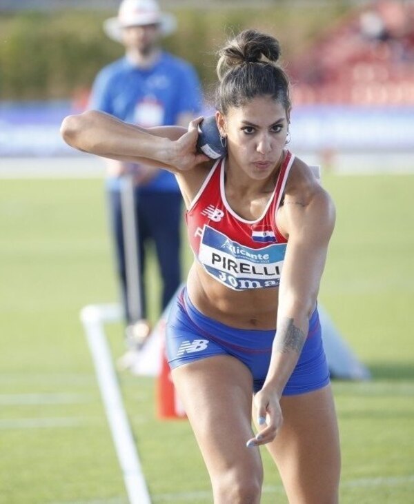 Versus / Camila Pirelli logra la medalla de plata en el Iberoamericano de atletismo - PARAGUAYPE.COM