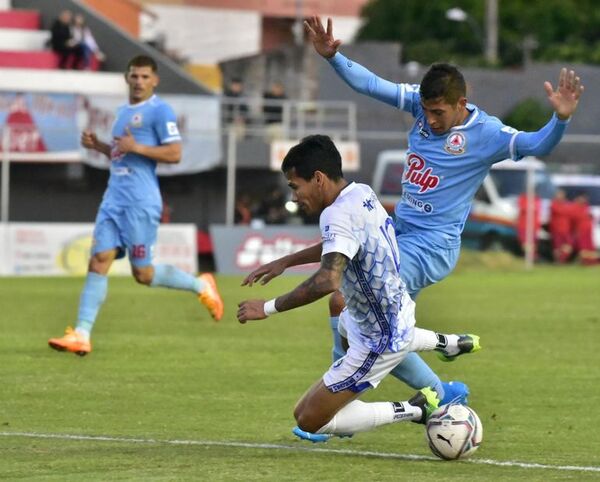 Resistencia vs. Sol de América: pálido empate en los Jardines - Fútbol - ABC Color