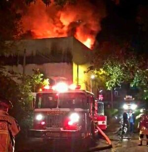 Depósito de electrónicos arde en llamas en Ciudad del Este  - ABC en el Este - ABC Color