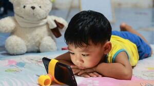 ¿Cómo controlar a distancia lo  que ven y hacen los niños en el celular?