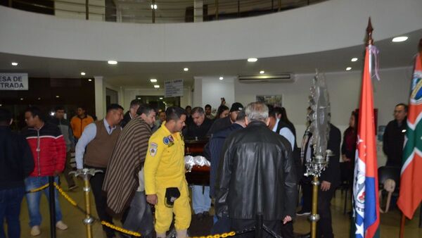 Restos del intendente Acevedo serán enterrados esta tarde