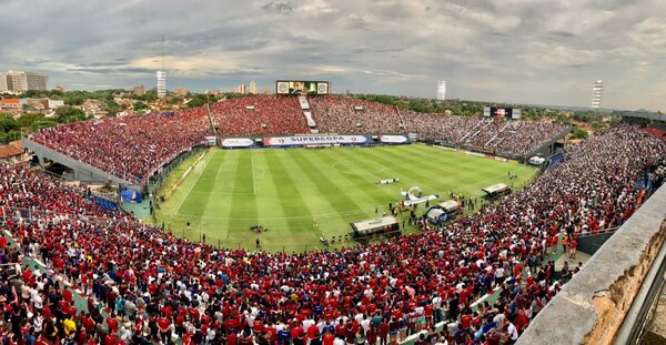 El increíblemente parejo historial de superclásicos jugados en el Defensores del Chaco