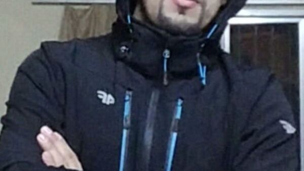 Le robaron su campera del tendedero y ofrece recompensa para encontrarla