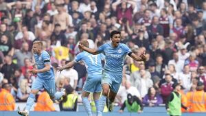 Manchester City levanta la Premier League
