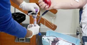 La Nación / Convocan a funcionarios de empresas e instituciones públicas a donar sangre