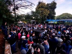 Capiateños realizaron encuentro de catequesis, marcharon y hablaron de corrupción - Nacionales - ABC Color
