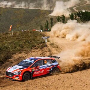 Fau Zaldívar pisa fuerte en el Rally de Portugal, con podio en la WRC2 Junior - ABC Motor 360 - ABC Color