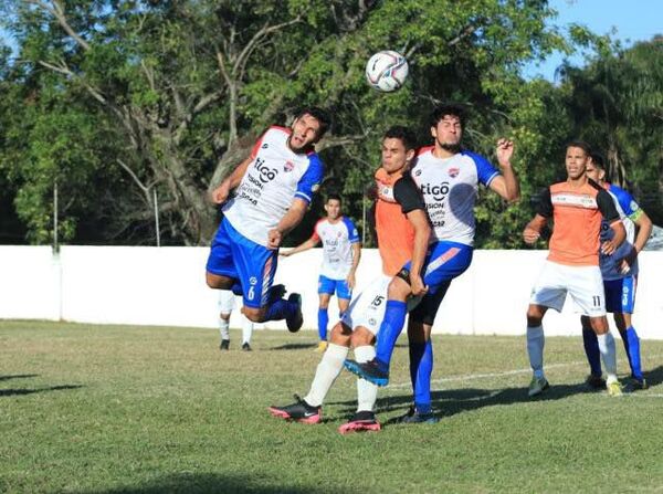 Primera B: El “’Águila” no pudo volar arriba - Fútbol - ABC Color